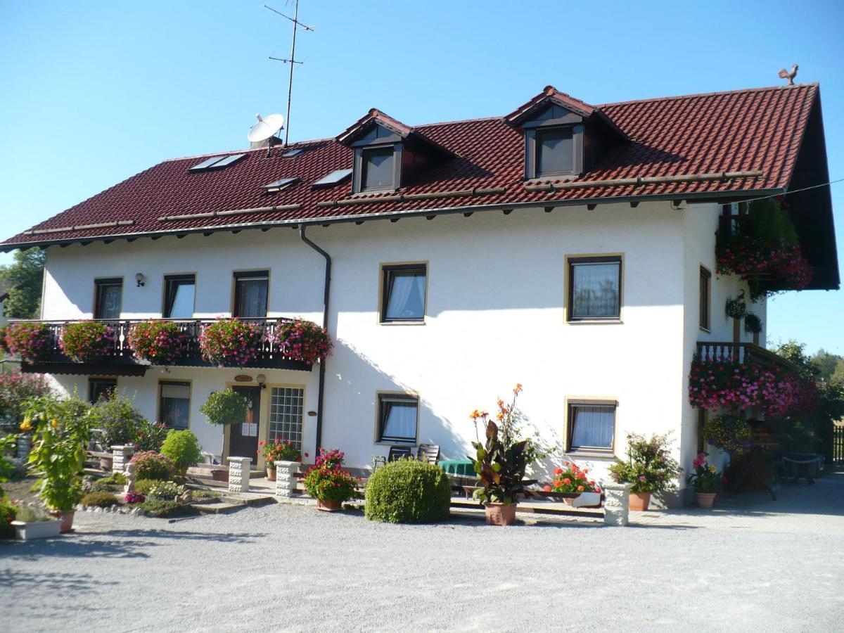Ferienwohnungen Erntl Leithen Exterior photo